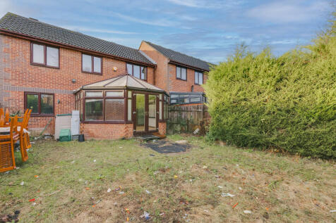 55 Turners Meadow...