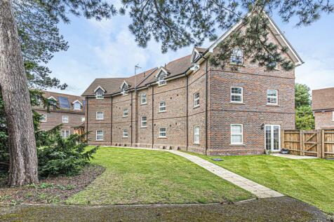 2 Bedroom Flats For Sale In Hayes Bromley Kent Rightmove