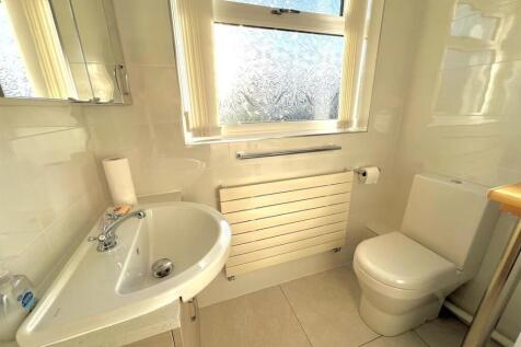 Shower Room/Utility