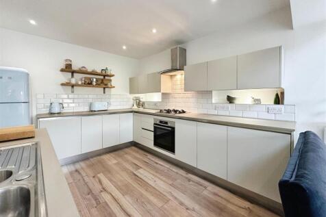 e85491cd-image_picker_19746047-881B-4301-BD43-E0A4