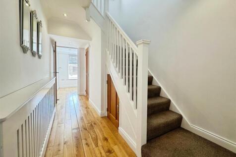 63ef8a54--4847-8D6A-E943B323FDFC-66192-000015632CD