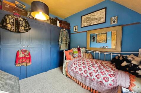 144e6d83--4469-9127-00B198C6350C-88897-00001C5767E