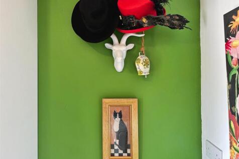 a97dad42--40D0-8F52-010BC390252C-88662-00001C4CF3E