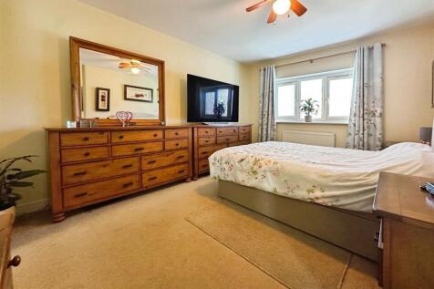 1eefe00d--45E7-8D38-A96565AA852D-34028-00000BA4FE2