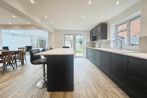 6973387e-3-4A7E-8F9B-7A1B42B51D66-4210-000002D6E4F