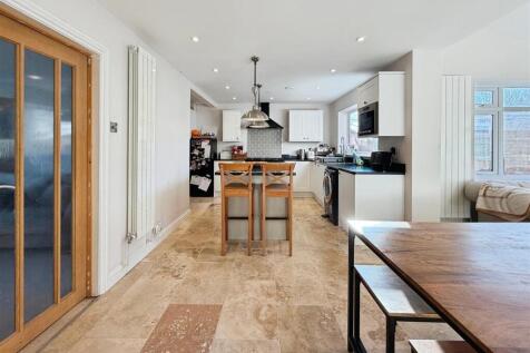 e51bcbcb--4610-BD9F-26868F0F28C2-66107-00001A97394