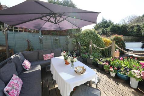 DECKING