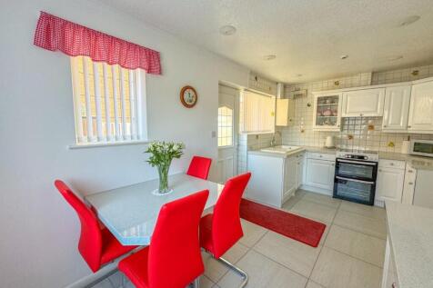 Lavenham Close - Image-24.jpg