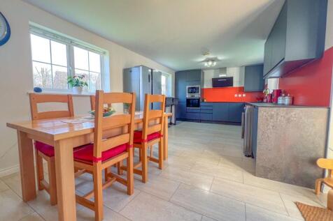 Lower Farm Way - Image-25.jpg