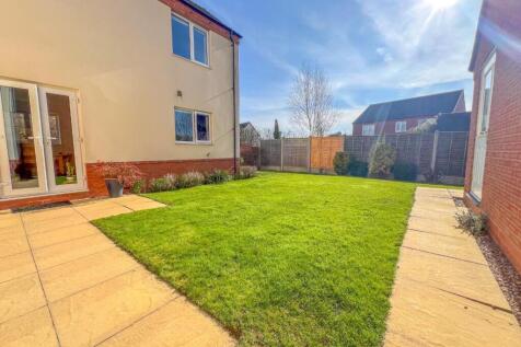 Lower Farm Way - Image-15.jpg