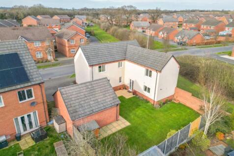 Lower Farm Way - Image-3-.jpg