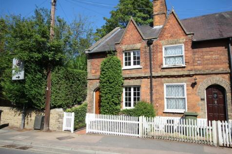 2 Bedroom Houses For Sale In Guildford Surrey Rightmove