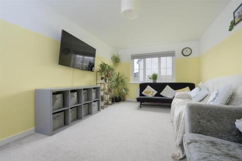 24 Jenny McCallum Way 008.jpg