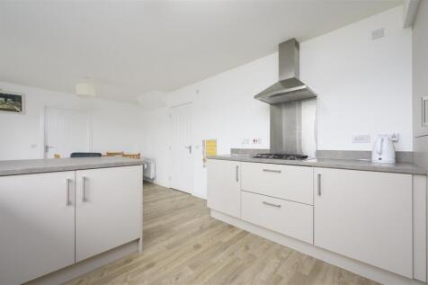 24 Jenny McCallum Way 018.jpg