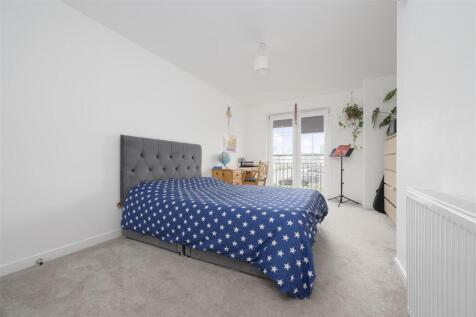 24 Jenny McCallum Way 034.jpg