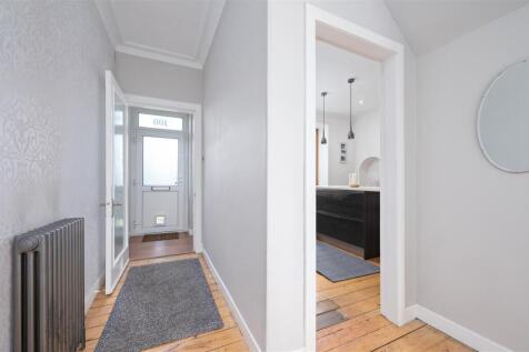 100 Thistle Street 004.JPG