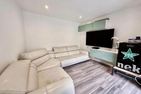 20250724_051924000_iOS 8.jpg