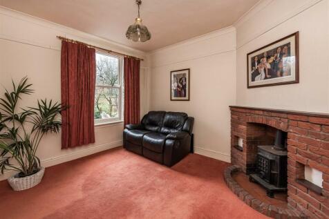 29 Walk Lane-sitting.jpg