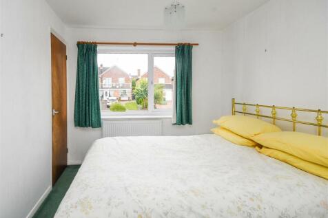 16 Woodlands Road - Double Bedroom 1.jpg