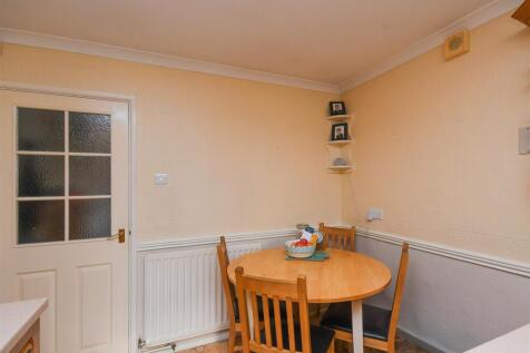 2 Reynolds Close - Kitchen Diner NEW.jpg