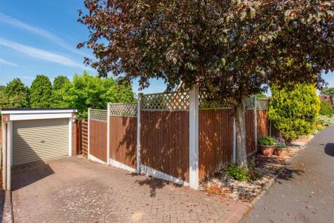 2 Reynolds Close-garage.jpg