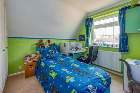 2 Reynolds Close-AUG25-1.jpg