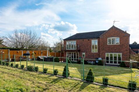 32 Post Office Road-rear1.jpg