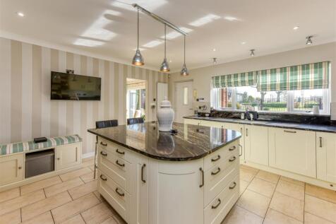 Tinkers Croft-Kitchen.jpg