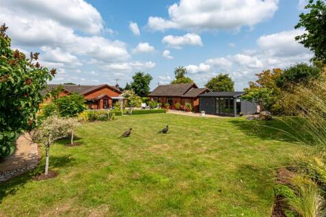 Tinkers Croft-JUN25-garden5.jpg