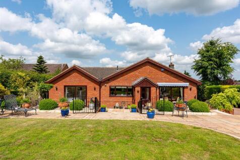 Tinkers Croft-JUN25-garden2.jpg