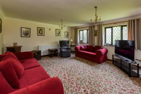 The Wendy House-Living Room (2).jpg