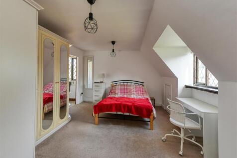The Wendy House-Bedroom 1.jpg