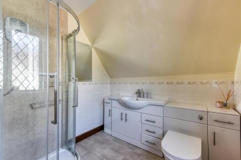 The Wendy House-En Suite.jpg