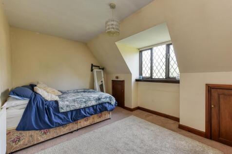 The Wendy House-Bedroom 2.jpg