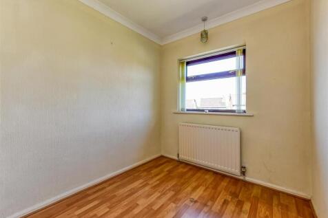 87 Wakeley Hill-Bedroom 3.jpg