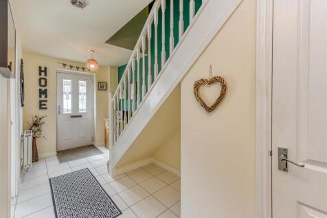 5 Taper Close-Hall (2).jpg