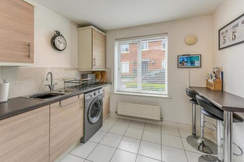 5 Taper Close-Kitchen.jpg