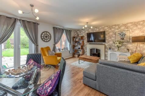 5 Taper Close-Living Room (3).jpg