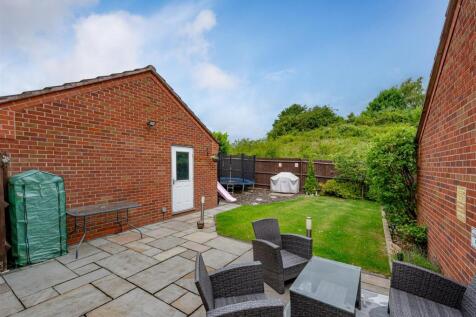 5 Taper Close-External (2).jpg