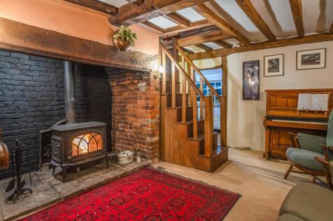 Walnut tree Cottage-Living Room (3).jpg