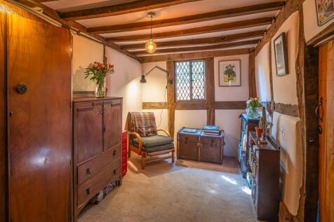 Walnut tree Cottage-Bedroom 3.jpg