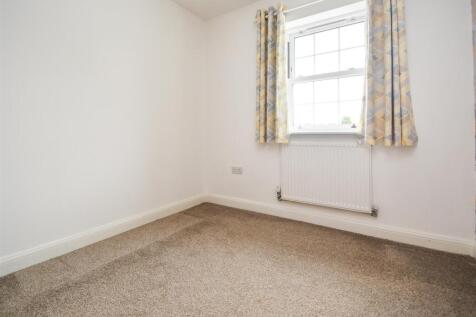 Eden House - Bed 4.jpg