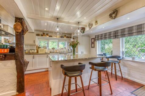 Smestow Gate Cottage-Kitchen (4).jpg