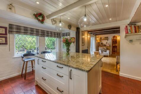 Smestow Gate Cottage-Kitchen.jpg