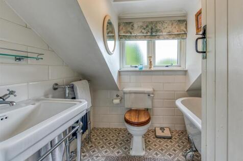 Smestow Gate Cottage-Bathroom.jpg