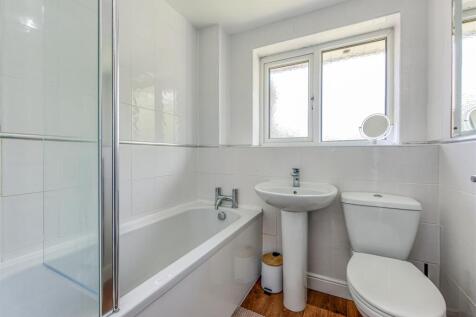 50 Cowley Drive-Bathroom.jpg