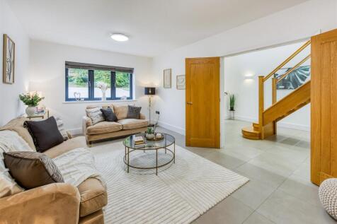 108 Springhill Lane-05.jpg