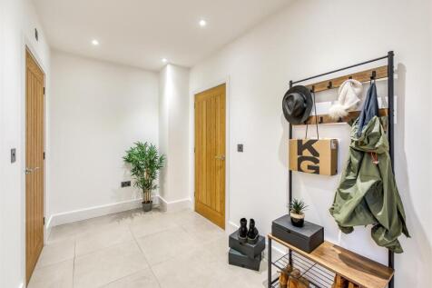 108 Springhill Lane-03.jpg