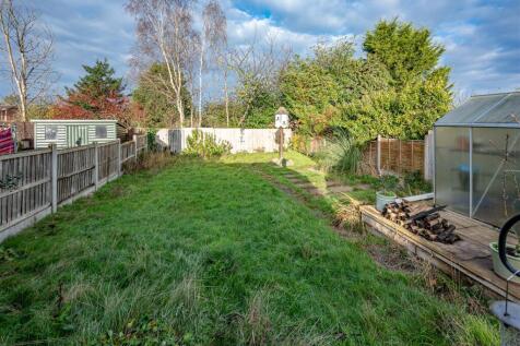 12a Blakeley Heath Drive-7.jpg