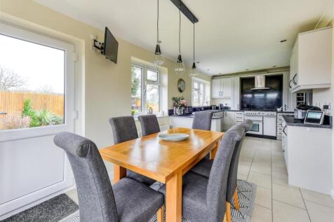 103 Six Ashes Road-kitchen4.jpg